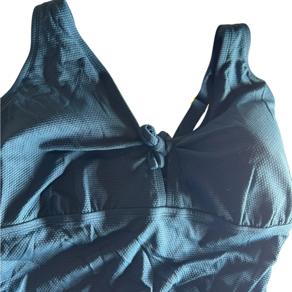 Kona Sol Women's Swimsuit Size 24W Teal Keyhole Back Ruched Center Adj‎ Straps